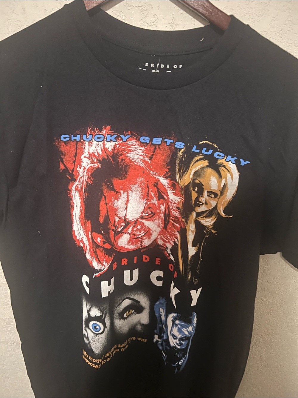 BRIDE OF CHUCKY “CHUCKY GETS LUCKY” GRAPHIC TEE UNISEX BLACK/ MULTICOLOR NWT